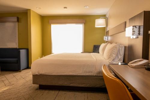 holiday inn express and suites college station by ihg