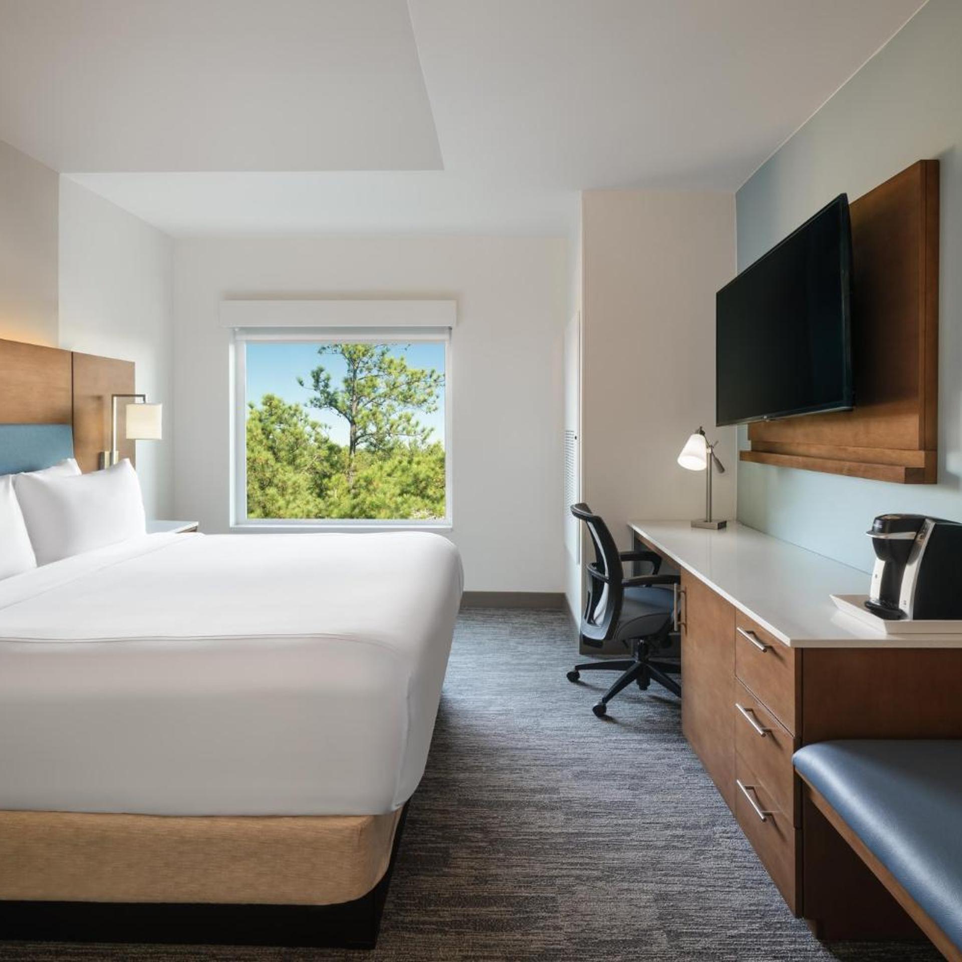 even hotel alpharetta avalon area an ihg hotel