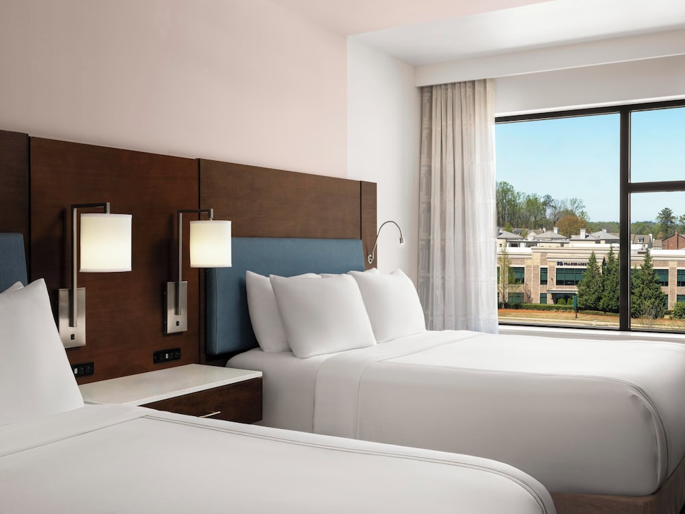even hotel alpharetta avalon area an ihg hotel