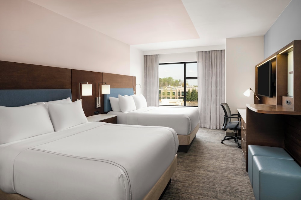even hotel alpharetta avalon area an ihg hotel