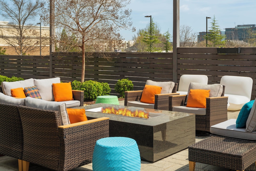 even hotel alpharetta avalon area an ihg hotel