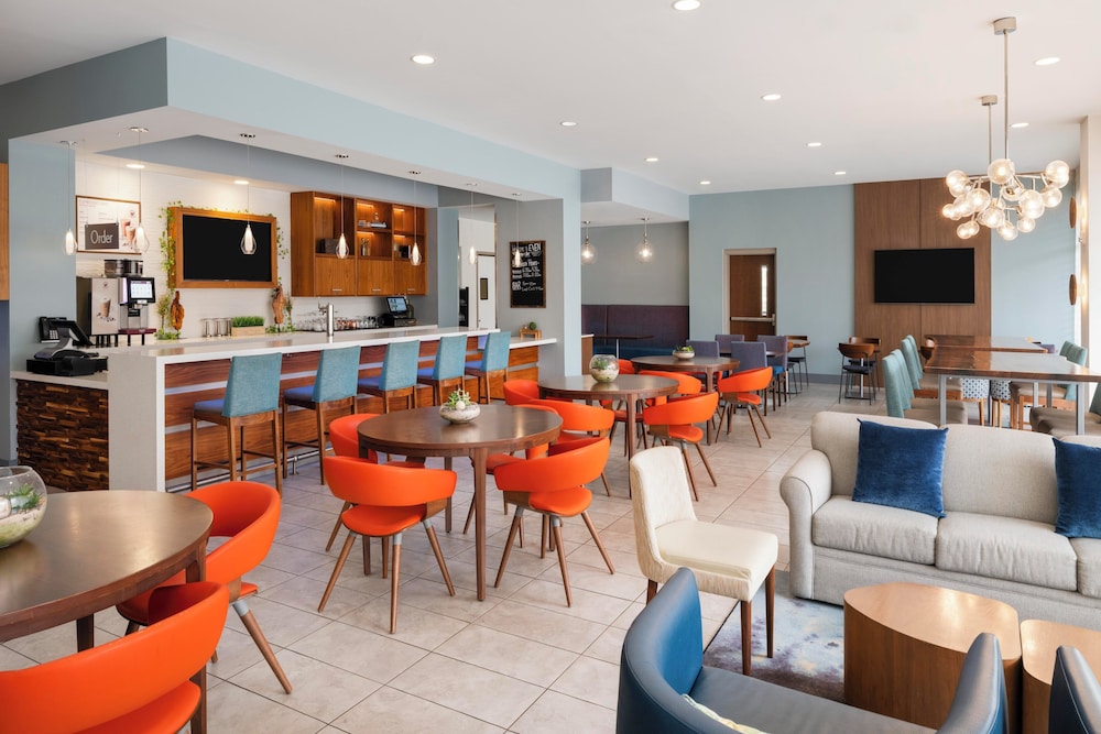 even hotel alpharetta avalon area an ihg hotel