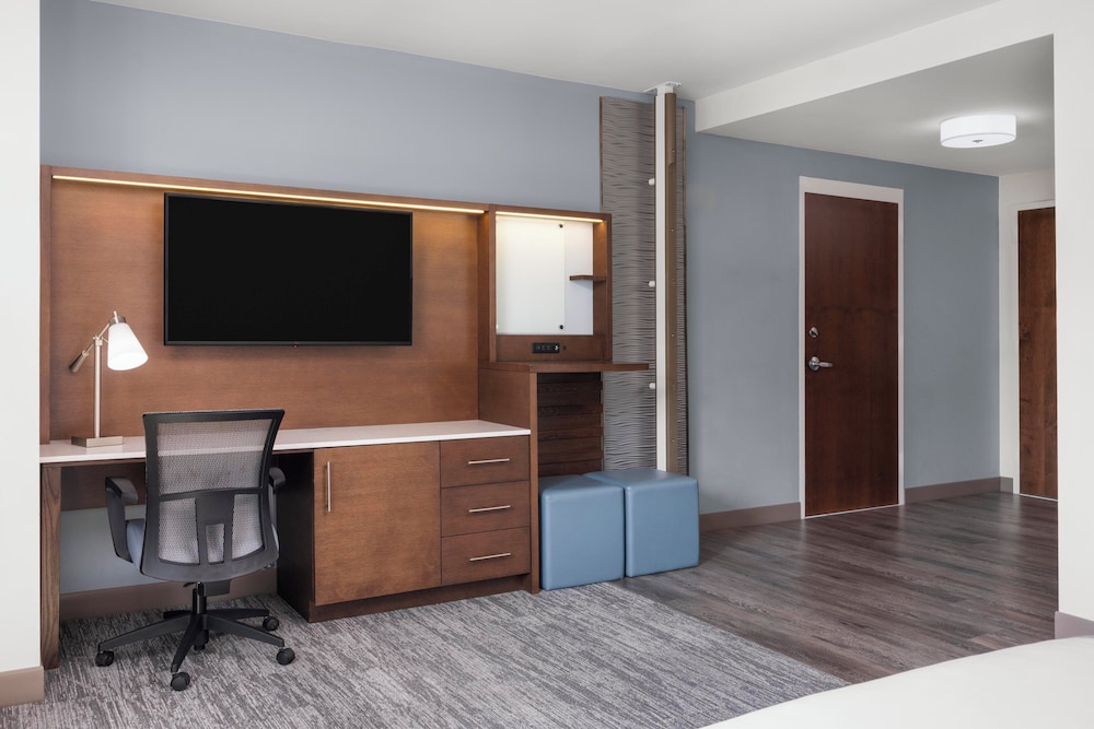 even hotel alpharetta avalon area an ihg hotel