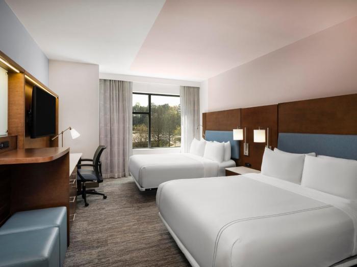 even hotel alpharetta avalon area an ihg hotel
