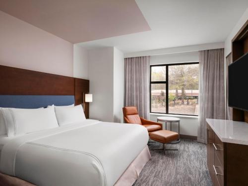 even hotel alpharetta avalon area an ihg hotel