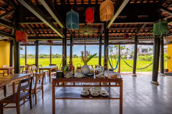 chez mimosa hoi an blue villa