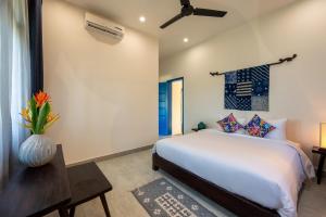 chez mimosa hoi an blue villa