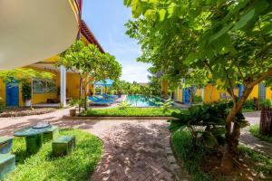 chez mimosa hoi an blue villa