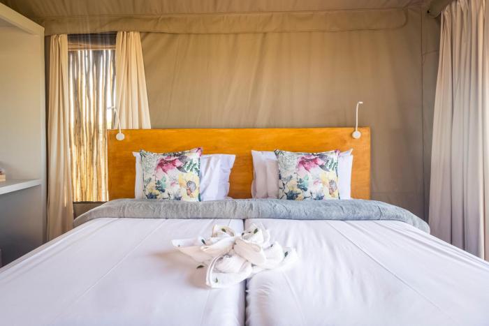 ndhula luxury tented lodge