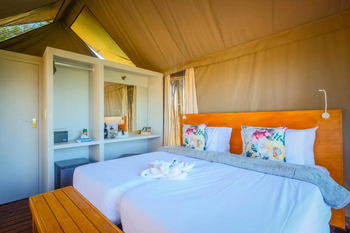 ndhula luxury tented lodge