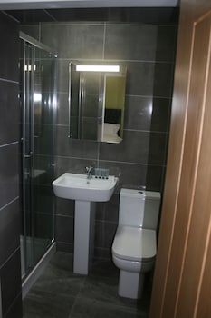 spring bank aparthotel