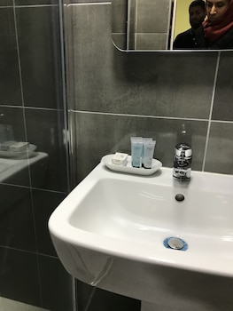 spring bank aparthotel