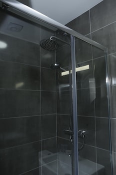 spring bank aparthotel