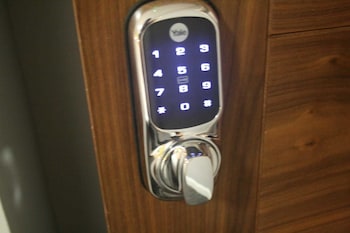 spring bank aparthotel