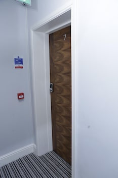 spring bank aparthotel