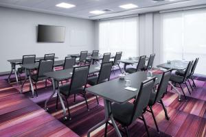 home2 suites by hilton orlando airport