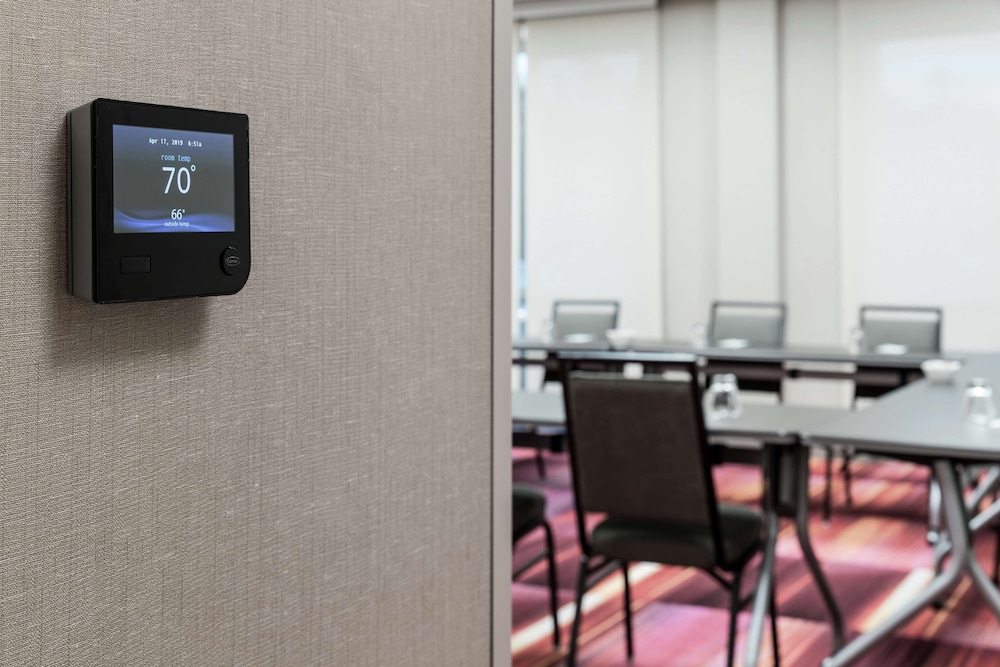 home2 suites by hilton orlando airport