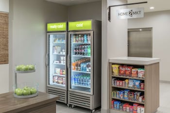 home2 suites by hilton orlando airport