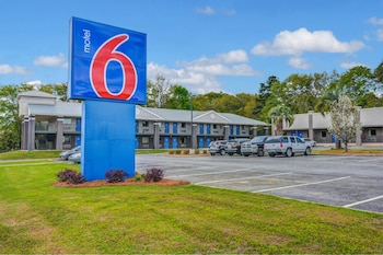 motel 6 moultrie ga