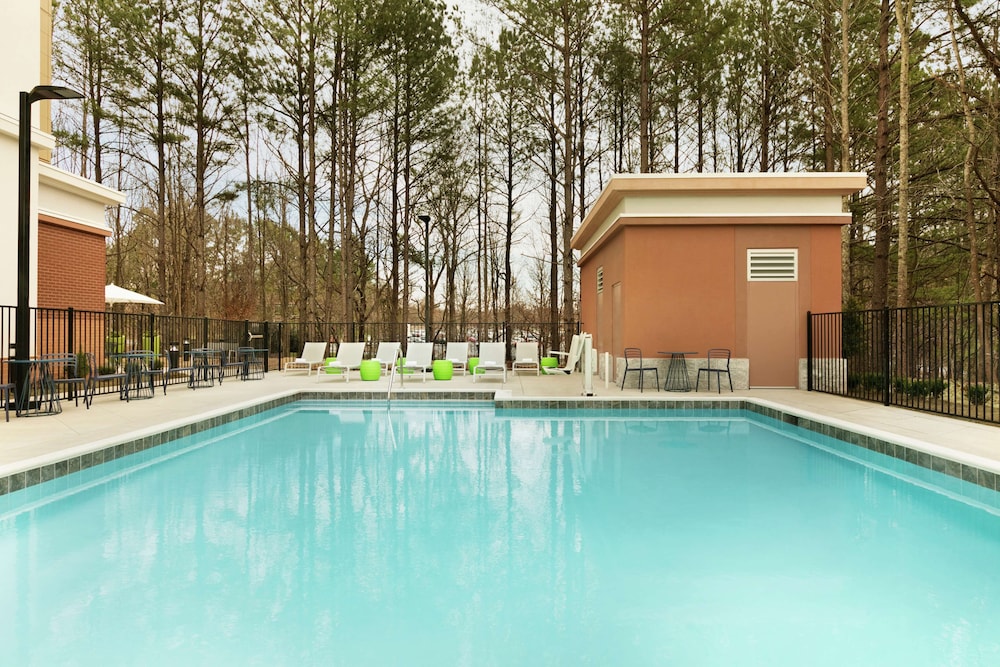 hampton inn and suites johns creek