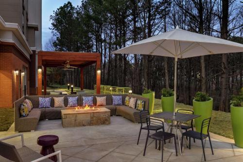 hampton inn and suites johns creek