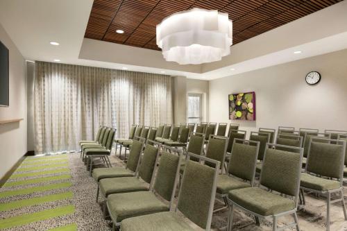 hampton inn and suites johns creek