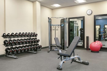 hampton inn and suites johns creek