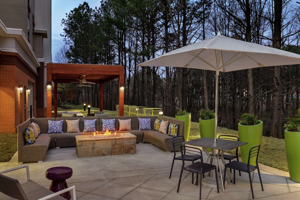 hampton inn and suites johns creek