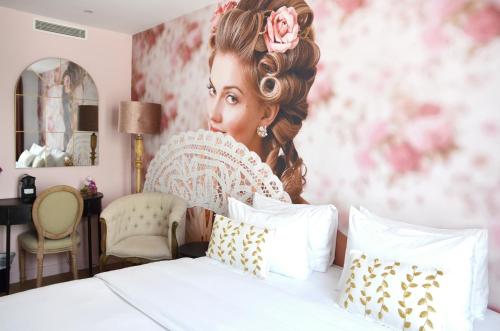 Le Glam's Hotel,In Paris (14Th Arrondissement),3 star