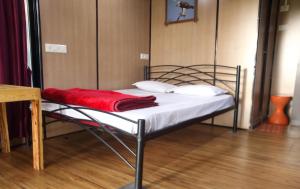 iora cottages