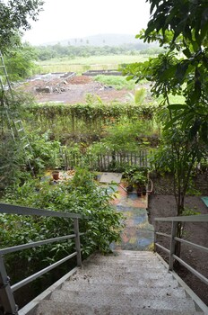 iora cottages