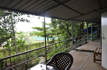 iora cottages
