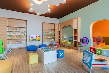 hampton by hilton marjan island