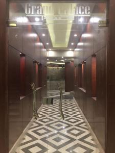 grand palace hotel