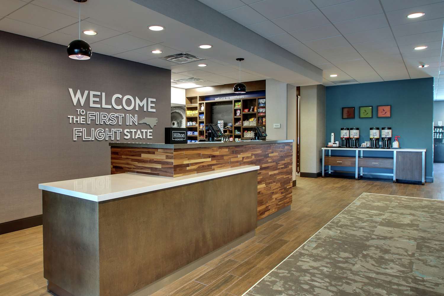 hampton inn and suites southport