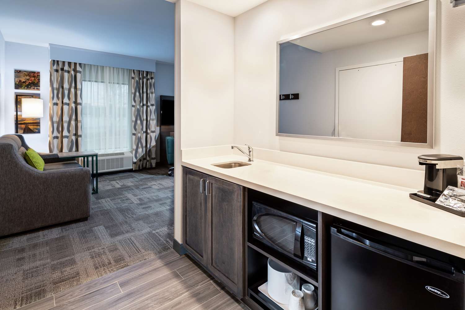 hampton inn and suites snellville atlanta ne