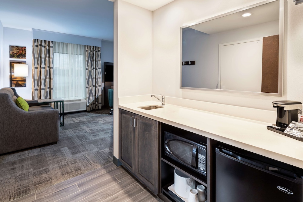 hampton inn and suites snellville atlanta ne