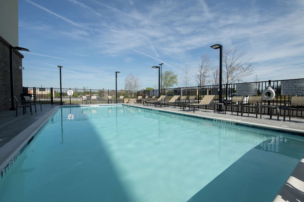 hampton inn and suites snellville atlanta ne