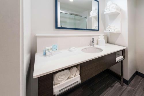 hampton inn and suites snellville atlanta ne
