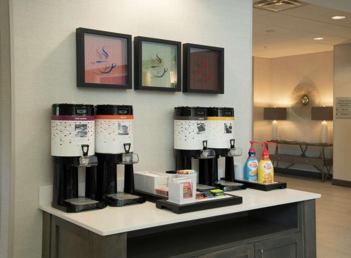 hampton inn and suites snellville atlanta ne