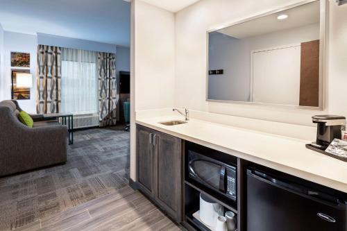 hampton inn and suites snellville atlanta ne