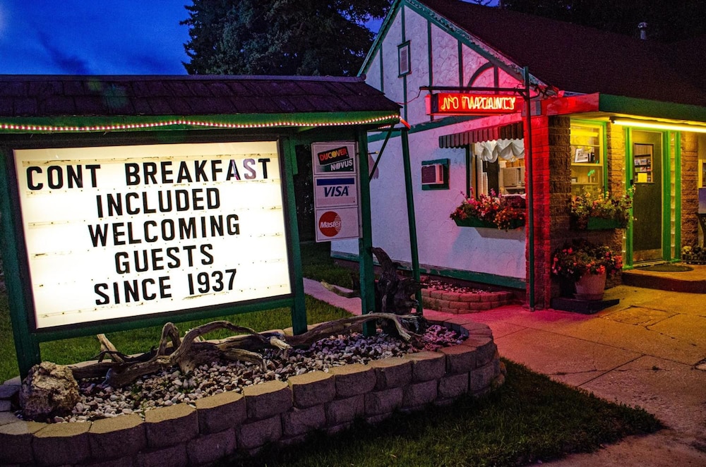 chalet motel