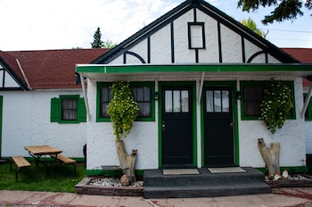 chalet motel