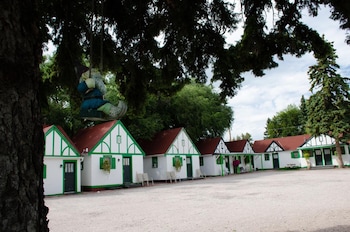 chalet motel