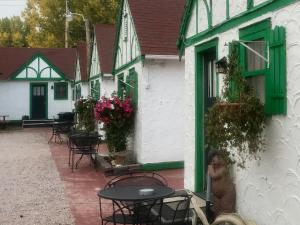 chalet motel