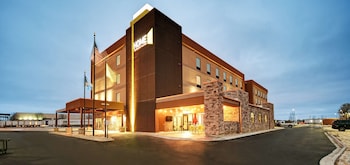 home2 suites by hilton beloit
