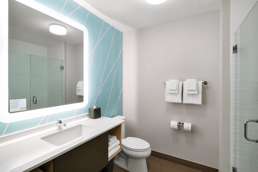 avid hotel oklahoma city airport an ihg hotel