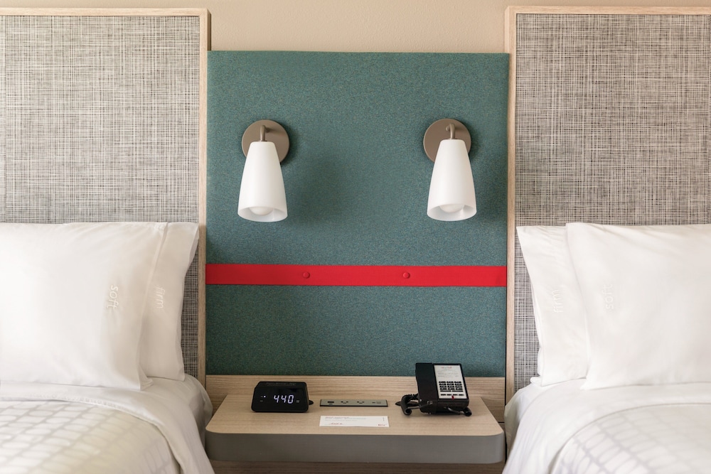 avid hotel oklahoma city airport an ihg hotel