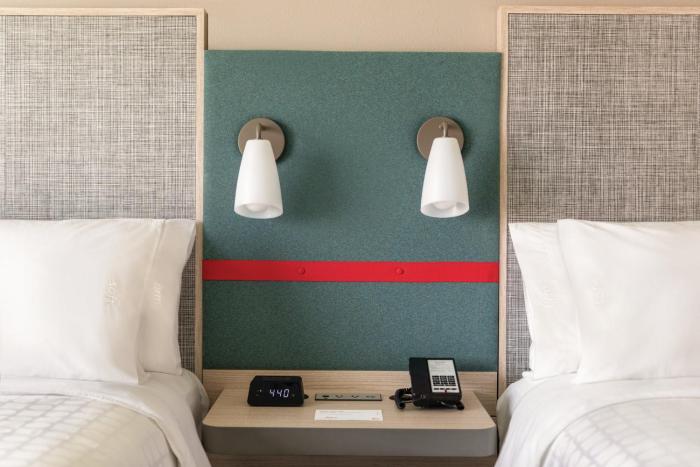 avid hotel oklahoma city airport an ihg hotel