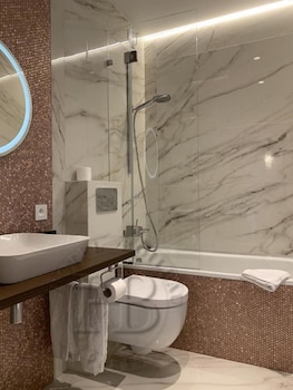 Hotel Boileau,Boulogne-Billancourt>>Aulnay-Sous-Bois,3 star